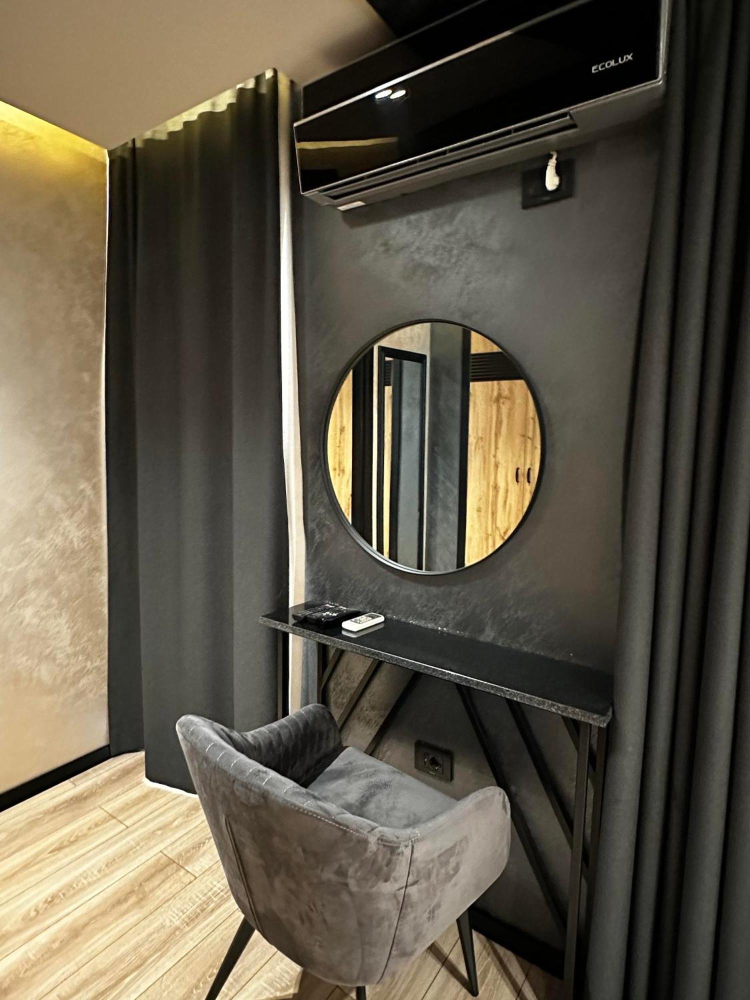 Zet Apartments - Bedroom & Bathroom Prishtinë Exterior photo