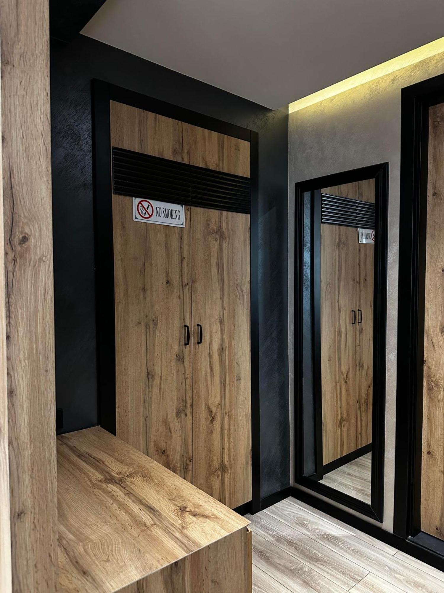 Zet Apartments - Bedroom & Bathroom Prishtinë Exterior photo
